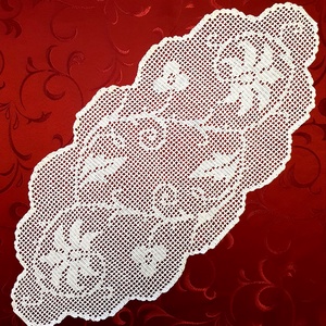  horgolt terítő, 75 cm, ovális csipke, Otthon & Életmód, Dekoráció, Asztal és polc dekoráció, Horgolt & Csipketerítő, Horgolás, MESKA