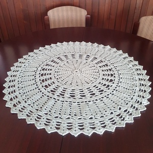 65 cm-es kerek horgolt terítő (mandala) - Meska.hu