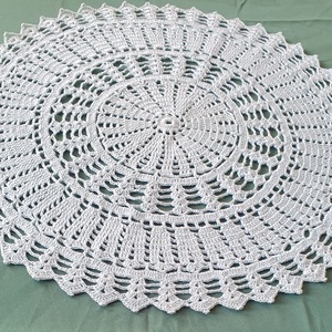 65 cm-es kerek horgolt terítő (mandala) - otthon & életmód - lakástextil - abrosz, terítő - díszterítő polcra, komódra - Meska.hu