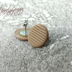 VILÁGOSBARNA fülbevaló - ékszer - fülbevaló - pötty fülbevaló - Meska.hu