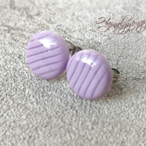 Világoslila csíkos  fülbevaló, Ékszer, Fülbevaló, Pötty fülbevaló, Gyurma, Ékszerkészítés, FIMO süthető gyurmából készített egyedi fülbevaló. Divatos világoslila szín, csíkos felület, üvegfé..., MESKA