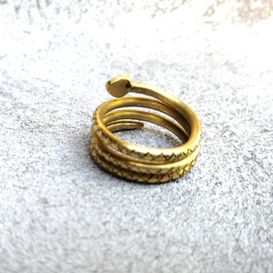 Sárgaréz kígyó gyűrű (mintás) - ékszer - gyűrű - fonódó gyűrű - Meska.hu