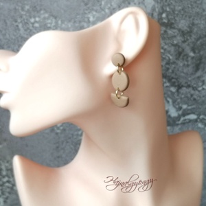 BÉZS fülbevaló - ékszer - fülbevaló - lógó fülbevaló - Meska.hu