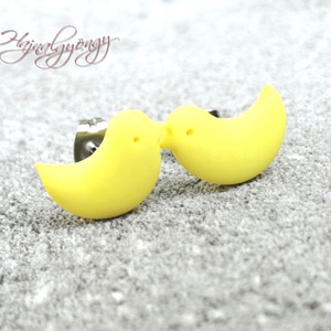 MADÁRKA - sárga nemesacél fülbevaló , Ékszer, Fülbevaló, Pötty fülbevaló, Ékszerkészítés, Gyurma, MESKA