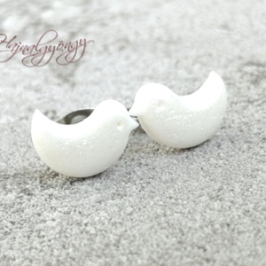 MADÁRKA - fehér nemesacél fülbevaló , Ékszer, Fülbevaló, Pötty fülbevaló, Ékszerkészítés, Gyurma, MESKA