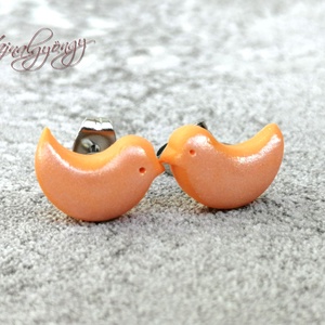 MADÁRKA - narancssárga nemesacél fülbevaló , Ékszer, Fülbevaló, Pötty fülbevaló, Ékszerkészítés, Gyurma, MESKA