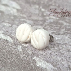 FEHÉR KÖTÖTT nemesacél fülbevaló 10 mm - ékszer - fülbevaló - pötty fülbevaló - Meska.hu