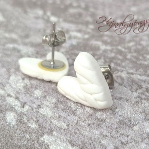 FEHÉR KÖTÖTT SZÍV nemesacél fülbevaló  - ékszer - fülbevaló - pötty fülbevaló - Meska.hu