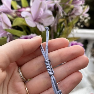 Fonott karkötő sötétzöld- türkiz színű gyöngy pillangóval - ékszer - karkötő - fonott karkötő - Meska.hu