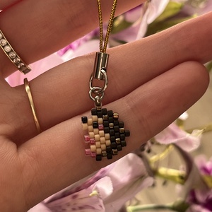 Icipici sünis táskadísz - táska & tok - kulcstartó & táskadísz - táskadísz - Meska.hu