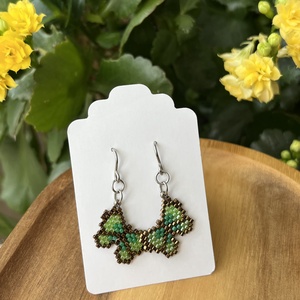 Zöld pillangós gyöngy fülbevaló - ékszer - fülbevaló - lógó fülbevaló - Meska.hu