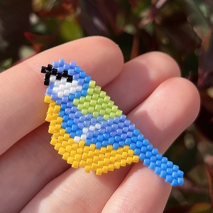 Cinege gyöngy bross - ékszer - kitűző és bross - Meska.hu