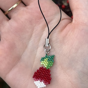 Apró retek táskadísz gyöngyből - táska & tok - kulcstartó & táskadísz - táskadísz - Meska.hu