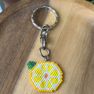 Citrus kulcstartó gyöngyből - táska & tok - kulcstartó & táskadísz - kulcstartó - Meska.hu