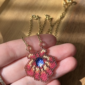 Színes kagyló medál gyöngyből - ékszer - nyaklánc - medálos nyaklánc - Meska.hu