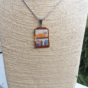 Vörös cica a könyvespocon gyöngymed�l - Meska.hu