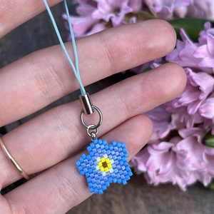 Kék nefelejcs táskadísz, Táska & Tok, Kulcstartó & Táskadísz, Táskadísz, Ékszerkészítés, MESKA