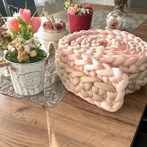 � �Púder rózsaszín�krém baba ágyrács védő � kézzel készített, 240 cm - baba - mama - baba ágynemű - rácsvédő & baldachin - Meska.hu