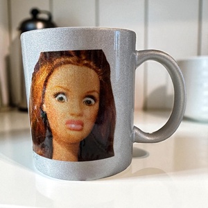 Vicces Barbie bögre - otthon & életmód - konyhafelszerelés, tálalás - tálalás - bögre & csésze - Meska.hu