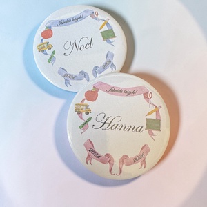 Ballagási emlék - névvel, egyedi grafikával - ékszer - kitűző és bross - Meska.hu