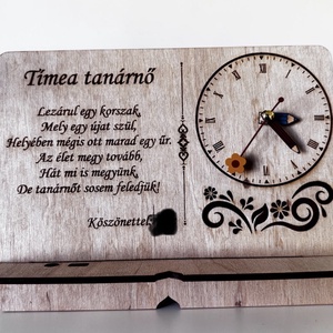 Ballagási ajándék - óra, telefontartó egyedi szövegezéssel, kivágással -  - Meska.hu