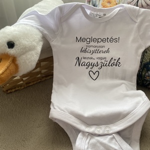 Baba bejelentő body nagyszülőknek - játék & sport - babalátogató ajándékcsomag - Meska.hu