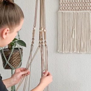 Makramé kaspótartó  kézzel készült boho növénytartó, természetes pamut zsinórból - otthon & életmód - dekoráció - virágdísz és tartó - virágtartó - Meska.hu
