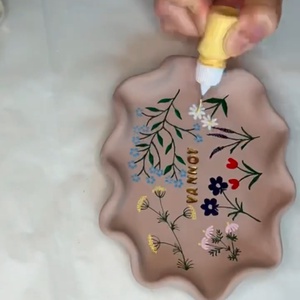 Kézzel festett vadvirág mintás ékszertartó tálka névvel vagy egyedi felirattal, tökéletes ajándék hölgyeknek - ékszer - ékszertartó - ékszertartó tál - Meska.hu