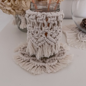 Makrame poharalatet tortfeher boho stilusban  kezzel keszult ujrahasznositott pamutbol - otthon & életmód - konyhafelszerelés, tálalás - tálalás - tányér- és poháralátét - Meska.hu