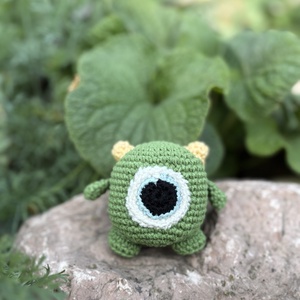 Mike Wazowski amigurumi - játék & sport - plüssállat & játékfigura - plüss mesefigurák - Meska.hu