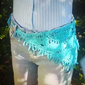 Forró nyár, forró akció!Türkiz hal mintás Crochet bandana kendő. Horgolással készült. - ruha & divat - sál, sapka, kendő - kendő - Meska.hu