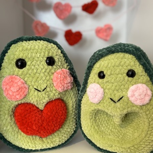 Valentin-napi páros ajándék, A Szerelmes avokádók - otthon & életmód - dekoráció - dísztárgy - Meska.hu Valentin-napi páros ajándék, A Szerelmes avokádók - otthon & életmód - dekoráció - dísztárgy - Meska.hu