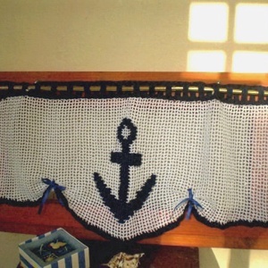 Horgonyra fel--Kék-fehér vasmacska mintás horgolt csipkés vitrázs függöny. - otthon & életmód - lakástextil - függöny és kiegészítő - vitrázs függöny - Meska.hu