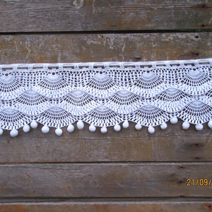 Havas hullámzó kagylók.-Horgolt,vitrázs hófehér,hóbogyós függöny - otthon & életmód - lakástextil - függöny és kiegészítő - vitrázs függöny - Meska.hu