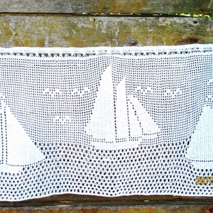 Vitorlások között-Tengert és vitorlás hajókat ábrázoló horgolt,fehér függöny - otthon & életmód - lakástextil - függöny és kiegészítő - függöny - Meska.hu