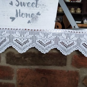 Virágszívek között- Fehér,horgolt vidékies hangulatú csipke polc csík - otthon & életmód - dekoráció - asztal és polc dekoráció - horgolt & csipketerítő - Meska.hu