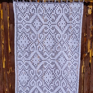 Rusztikus vonzalom duplán-Horgolt fehér régi magyar mintával készült függöny - otthon & életmód - lakástextil - függöny és kiegészítő - függöny - Meska.hu