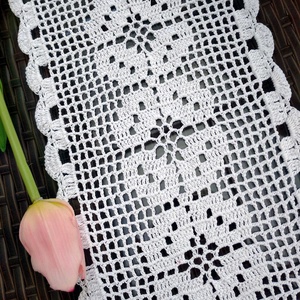 Négylevelű lóhere-Fehér horgolt asztali futó terítő - otthon & életmód - konyhafelszerelés, tálalás - tálalás - terítő - Meska.hu