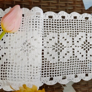 Négylevelű lóhere-Fehér horgolt asztali futó terítő - otthon & életmód - konyhafelszerelés, tálalás - tálalás - terítő - Meska.hu