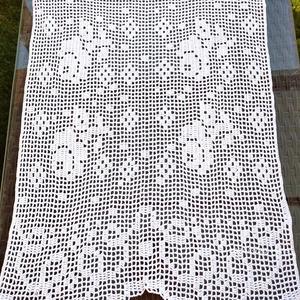 Múltidéző -Horgolt csipke vitrázs függöny  - otthon & életmód - dekoráció - ajtó- és ablak dekoráció - ablakdísz - Meska.hu