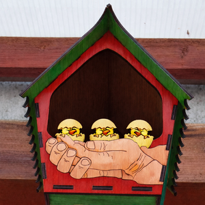 Rozsdafarkú kunyhó � Félig nyitott fa fészekodú kismadaraknak, DIY kivitel - Meska.hu