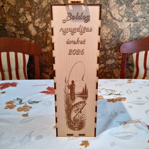 Gravírozott fa boros doboz � egyedi ajándék horgászoknak és nőknek - otthon & életmód - konyhafelszerelés, tálalás - italos kellékek - italtartó - Meska.hu