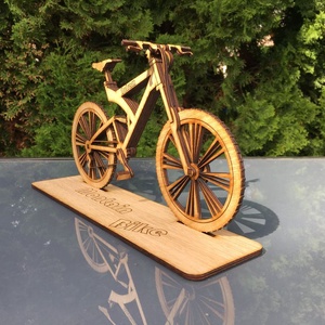 Mountain bike makett � egyedi gravírozott fa ajándék kerékpárosoknak - otthon & életmód - dekoráció - asztal és polc dekoráció - asztaldísz - Meska.hu