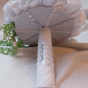 Klasszikus fehér menyasszonyi csokor - esküvő - menyasszonyi- és dobócsokor - Meska.hu