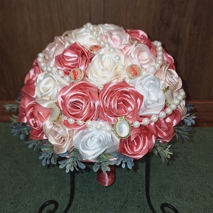 Rózsaszín Elegancia - esküvő - menyasszonyi- és dobócsokor - Meska.hu