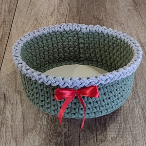 Karácsonyi horgolt tárolókosár fa alapra - karácsony - karácsonyi lakásdekoráció - ünnepi asztaldekoráció - Meska.hu