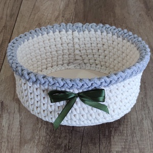 Karácsonyi horgolt tárolókosár fa alapra - karácsony - karácsonyi lakásdekoráció - ünnepi asztaldekoráció - Meska.hu