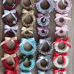 Horgolt karácsonyfa díszek  - karácsony - karácsonyi lakásdekoráció - karácsonyfadíszek - Meska.hu