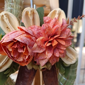 Madaras kegyeleti sírdísz koszorú - Meska.hu