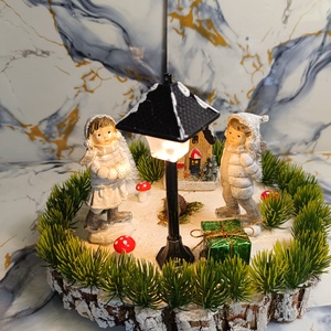 Korcsolyázós asztaldísz - Meska.hu